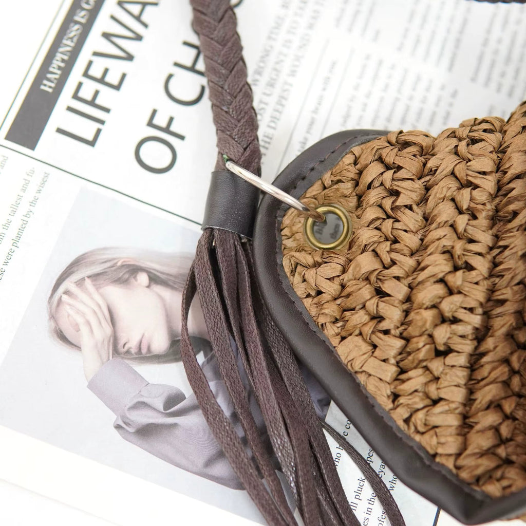 Rosie™ | El Tote Hobo con Borlas